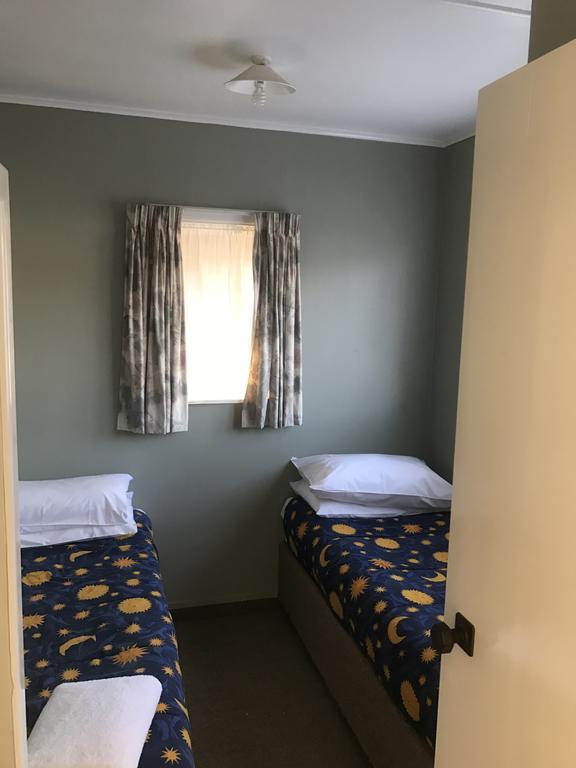 Windsor Lodge & Caravan Park Waitahanui Extérieur photo