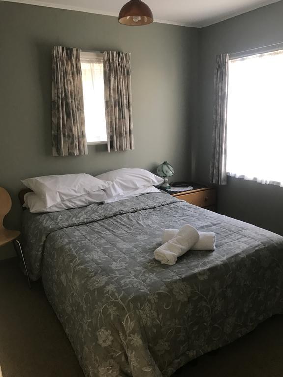 Windsor Lodge & Caravan Park Waitahanui Extérieur photo