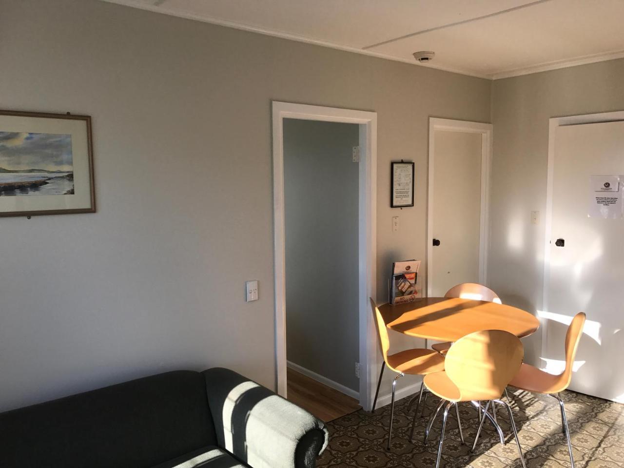 Windsor Lodge & Caravan Park Waitahanui Extérieur photo